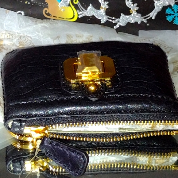 Juicy Couture Black Butter Leather LG  Wallet Clutch Gold HW NWT - Picture 2 of 13